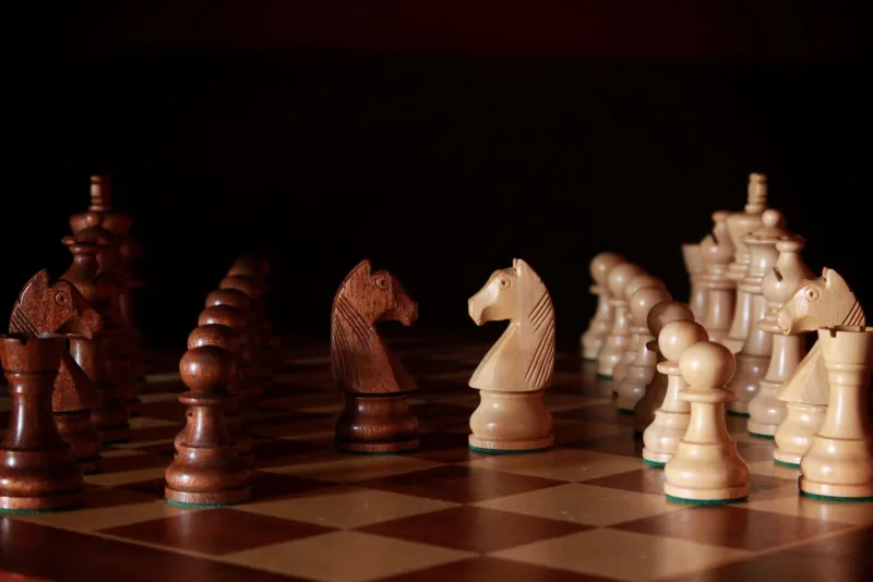 Dead Even and Dangerous: The Psychology of Playing Bold When the Score Is Tied